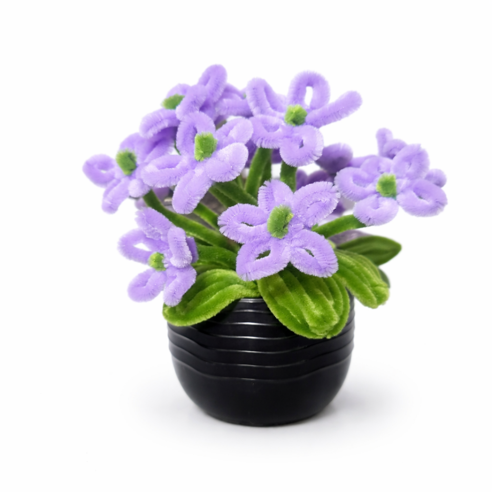 Mor Şönil Yapay Çiçek – Siyah Saksılı Dekoratif Tasarım